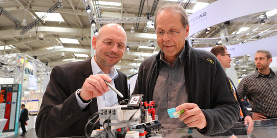 Univ.-Prof. Dr.-Ing. Jochen Deuse und Dr.-Ing. Ralph Richter Univ.-Prof. Dr.-Ing. Jochen Deuse und Dr.-Ing. Ralph Richter